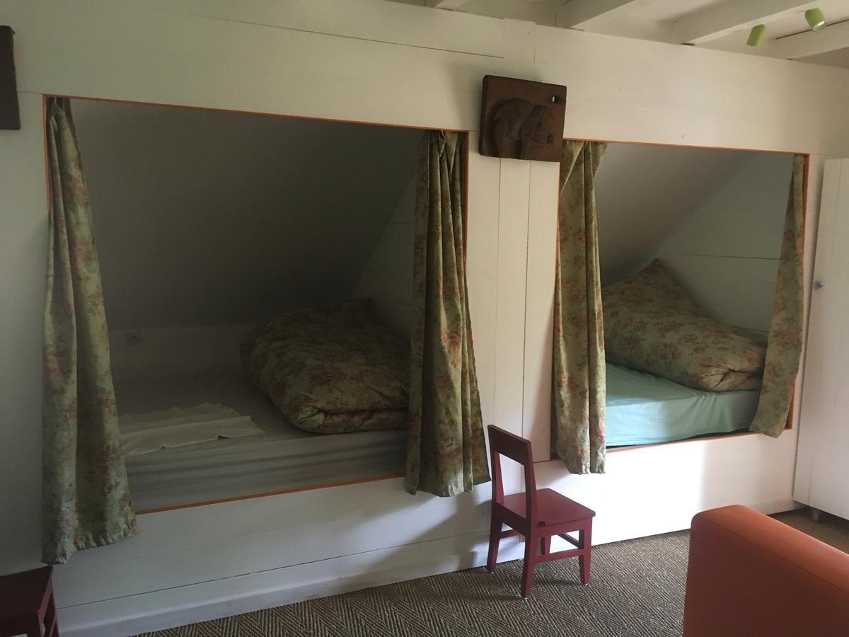 Chateau De La Chasse-guerre Bed & Breakfast *